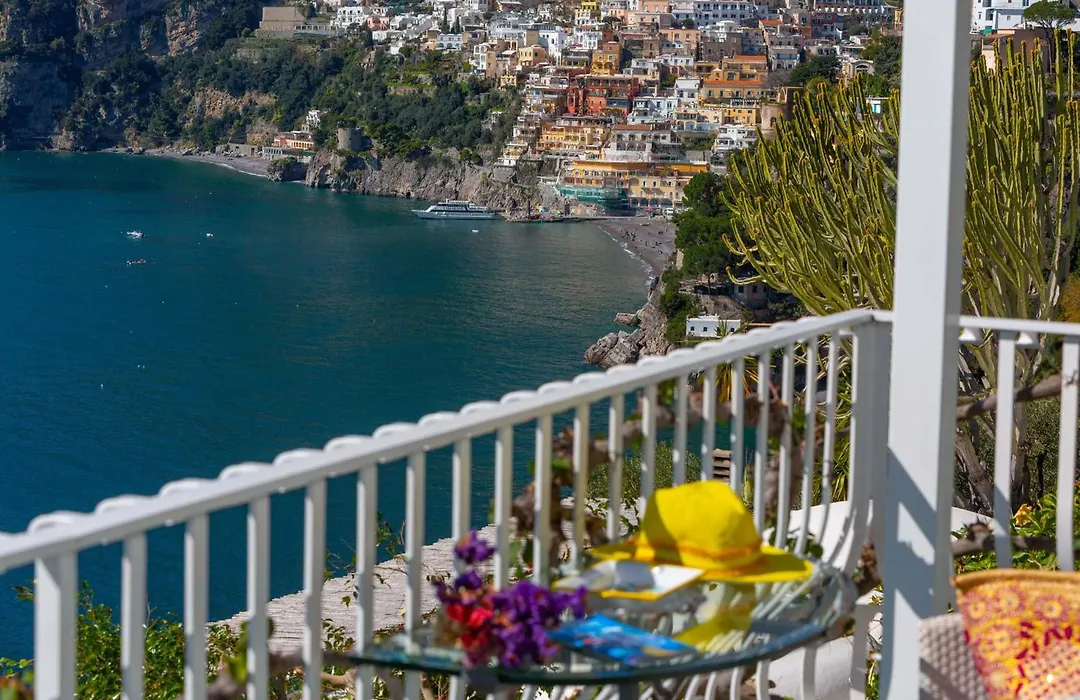 Amore Rentals - Villa Le Sirene-1