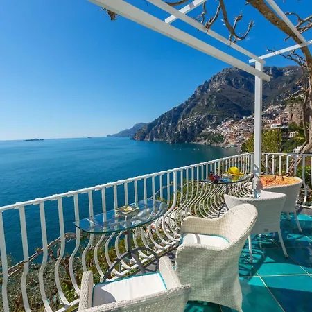 Amore Rentals - Villa Le Sirene-3